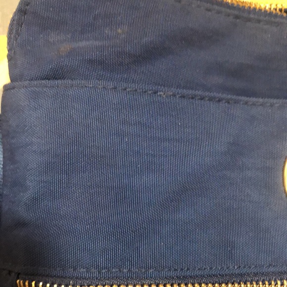 Baggalini Hanover blue and gold purse - Picture 4 of 7